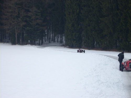 Riley Nine im Schnee