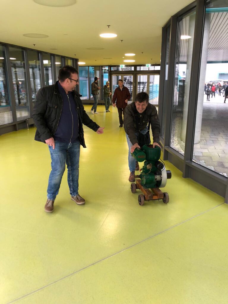 a587d914-0edf-484f-8118-15417d95355d