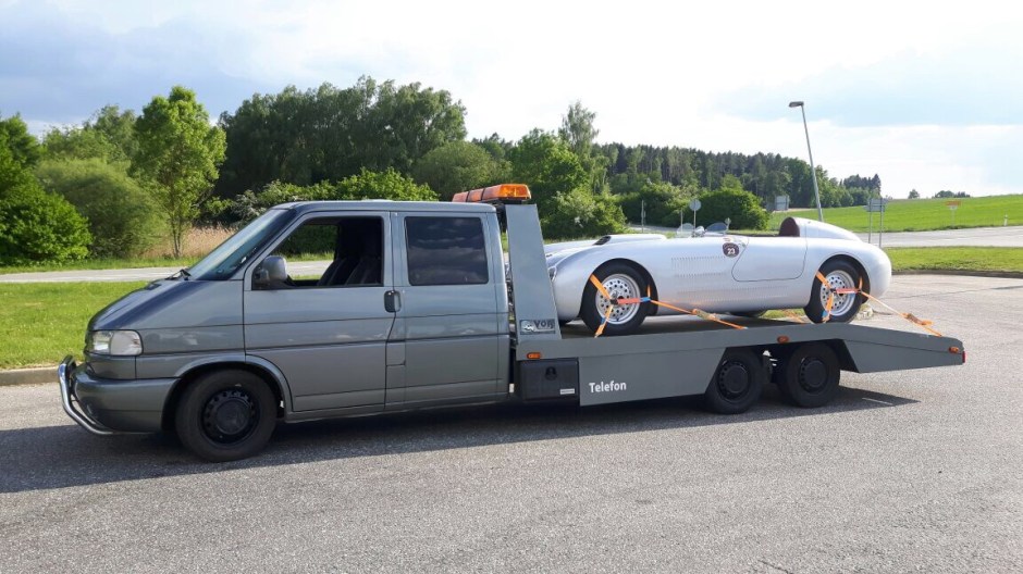 Renntransporter mit einem Veritas S