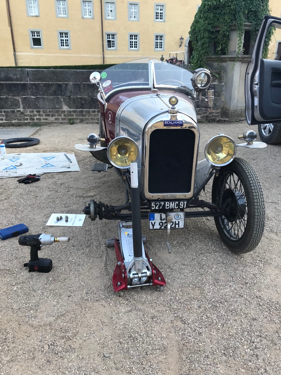 Benjamin auf 3 Reifen