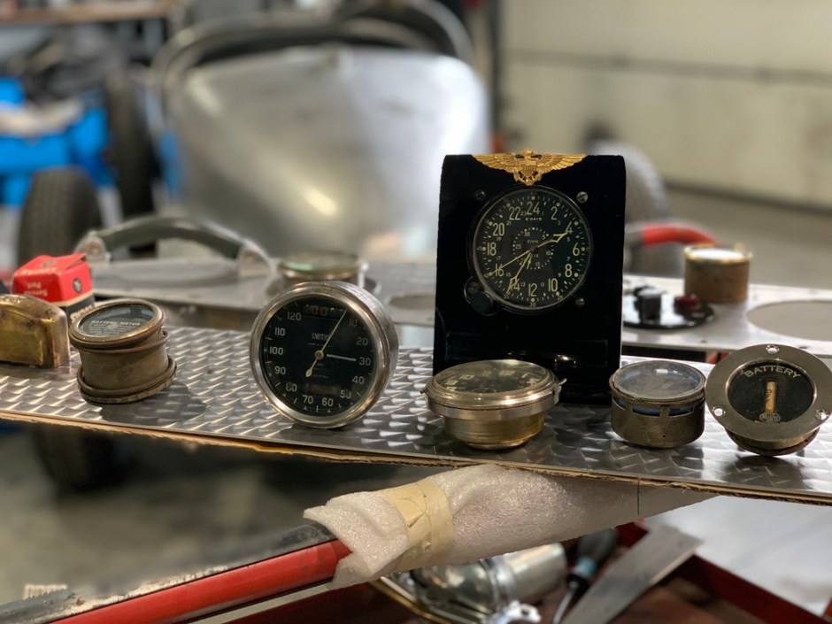 Teile fürs Armaturenbrett 