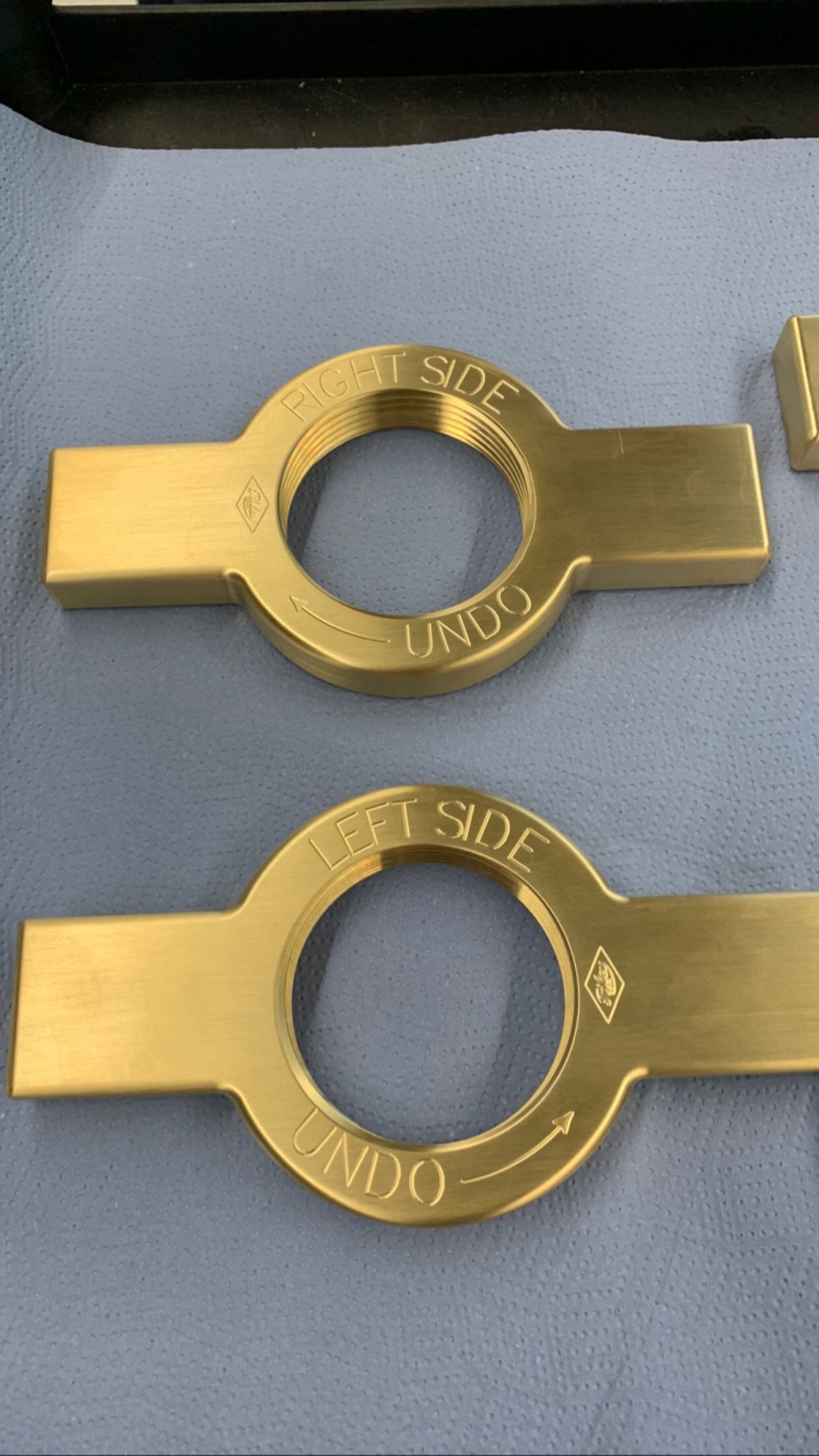 d9644d9e-7e83-407b-b422-01ec18e59608